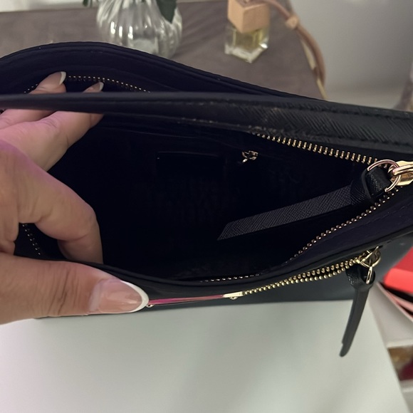 Kate Spade Crossbody Bag ♠️ - Picture 4 of 6